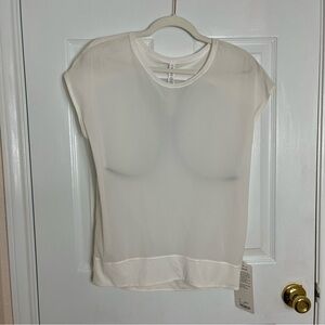 NWT Lululemon If You're Lucky SS Tee size 6 Athletica Cream Short Sleeve T-Shirt